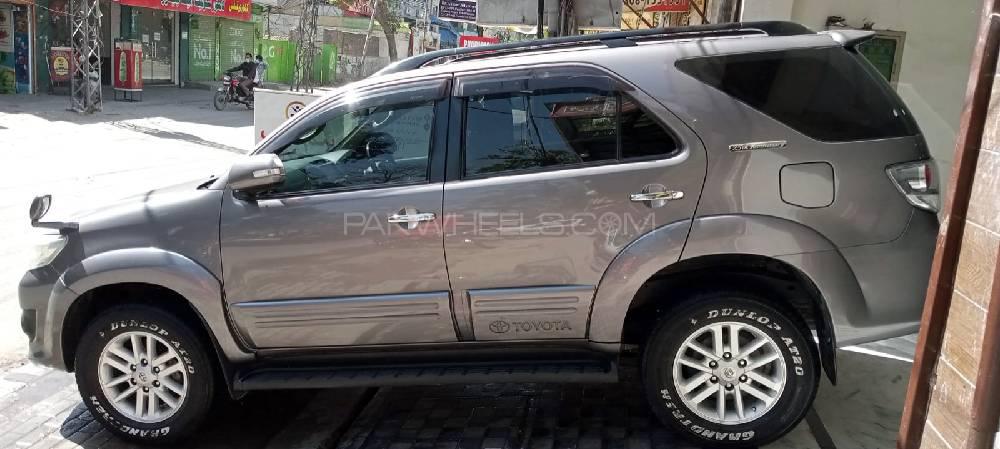 Toyota Fortuner 2016 for Sale in Lahore Image-1