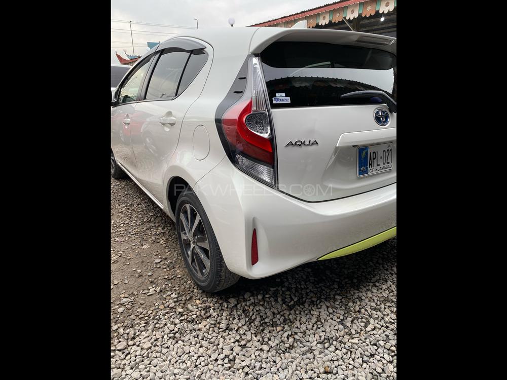 Toyota Aqua 2017 for Sale in Peshawar Toyota Aqua 2017 for Sale in Peshawar Image-3
