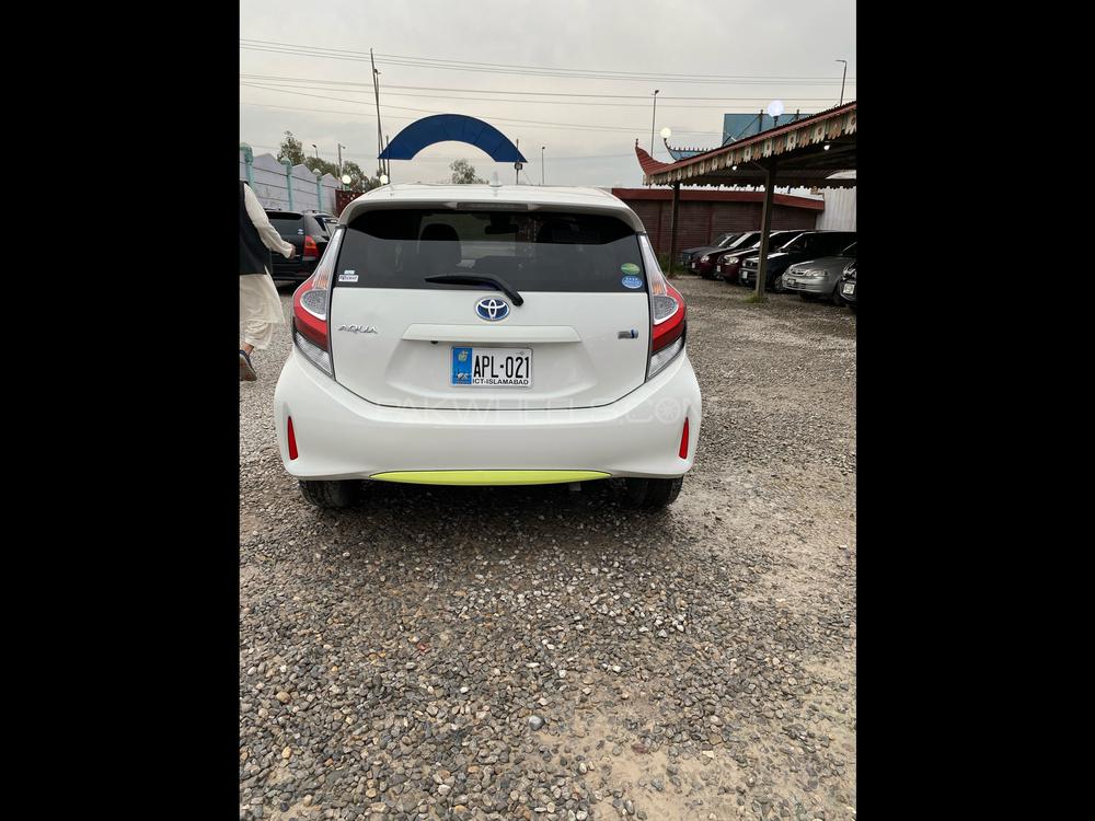 Toyota Aqua 2017 for Sale in Peshawar Toyota Aqua 2017 for Sale in Peshawar Image-10