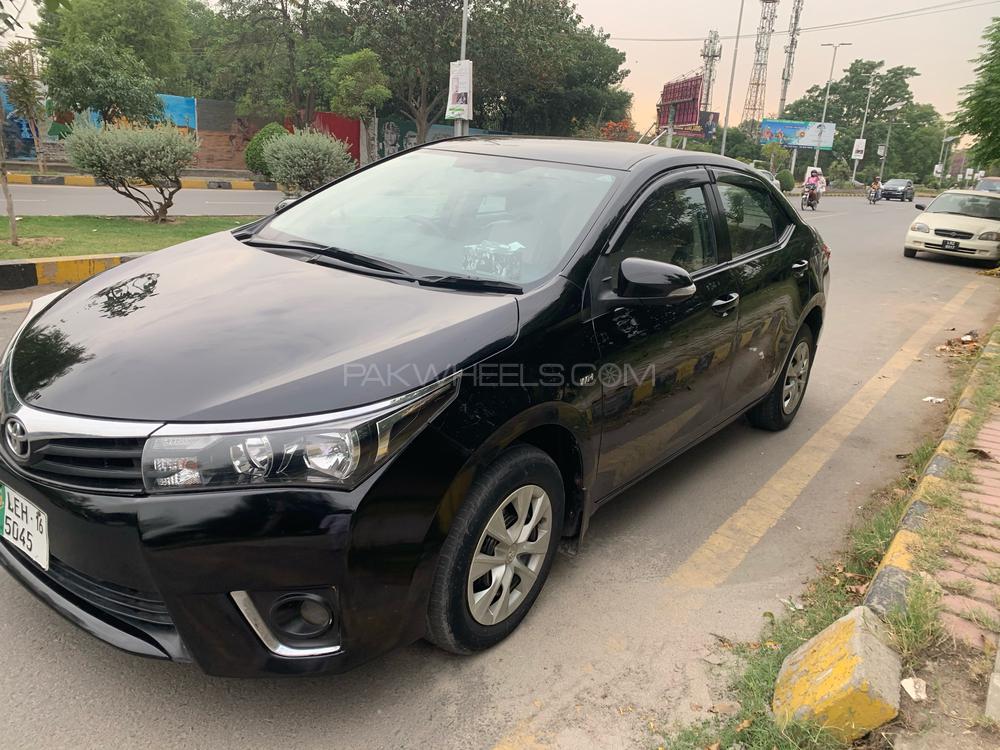 Toyota Corolla 2016 for Sale in Lahore Image-1