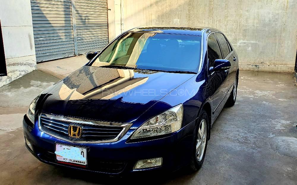 Honda Accord 2004 for Sale in Gujrat Image-1