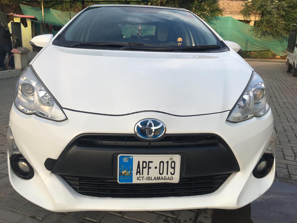 Toyota Aqua 2015 for Sale in Peshawar Image-1