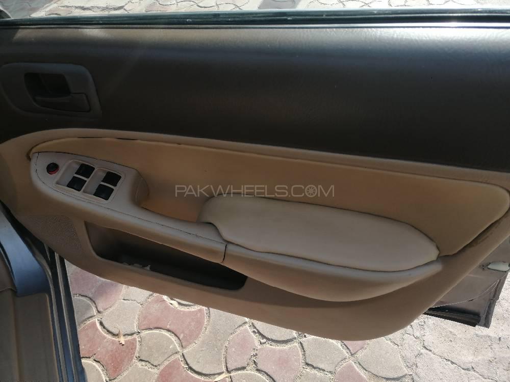 Honda Civic 2005 for Sale in Multan Honda Civic 2005 for Sale in Multan Image-9