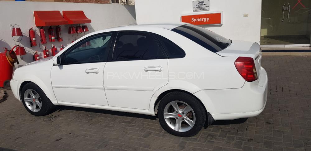 Chevrolet Optra 2005 for Sale in Lahore Chevrolet Optra 2005 for Sale in Lahore Image-6