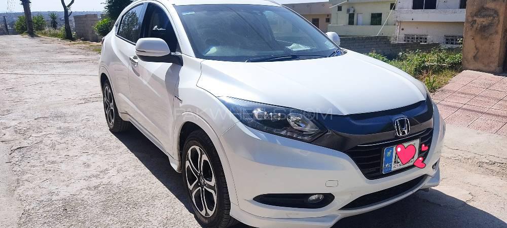 Honda Vezel 2016 for Sale in Rawalpindi Image-1