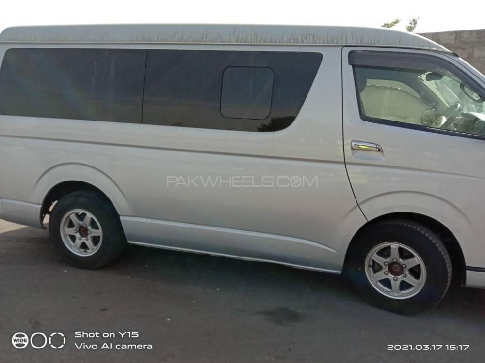 ٹویوٹا ہائی ایس 2015 for Sale in لاہور ٹویوٹا ہائی ایس 2015 for Sale in لاہور Image-2