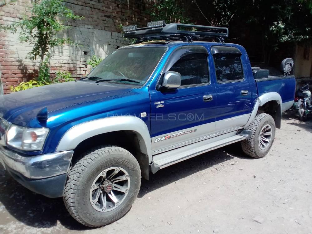 Toyota Hilux 2002 for Sale in Lahore Image-1