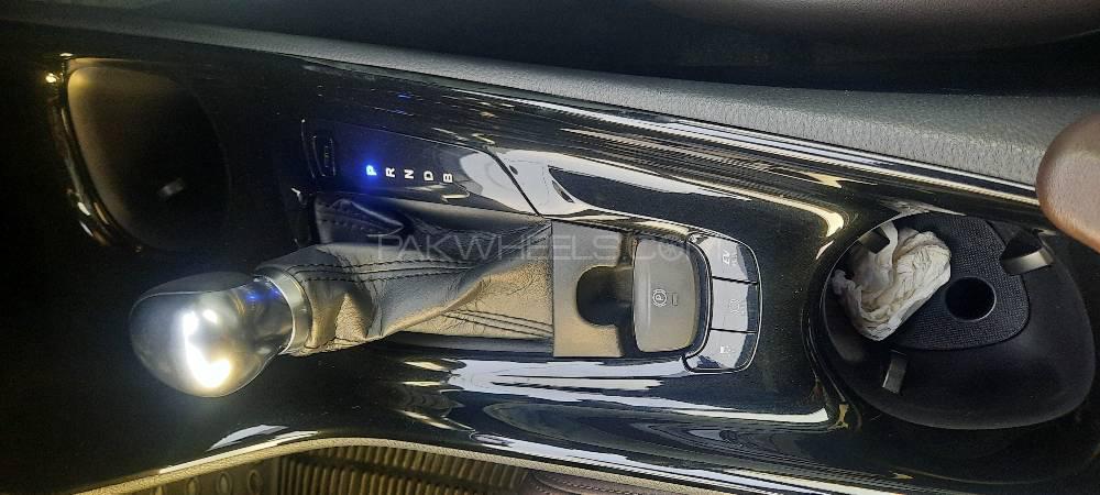 Toyota C-HR 2020 for Sale in Faisalabad Toyota C-HR 2020 for Sale in Faisalabad Image-10