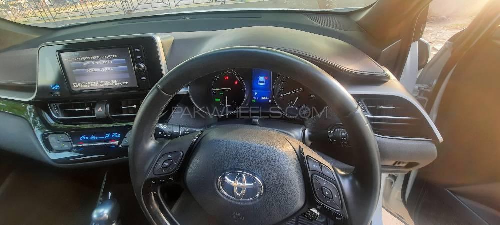 Toyota C-HR 2020 for Sale in Faisalabad Toyota C-HR 2020 for Sale in Faisalabad Image-9