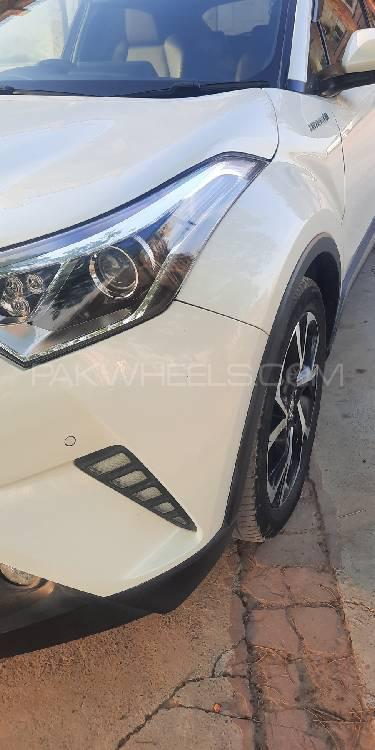 Toyota C-HR 2020 for Sale in Faisalabad Toyota C-HR 2020 for Sale in Faisalabad Image-11