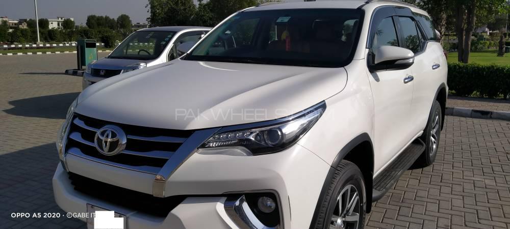 Toyota Fortuner 2017 for Sale in Lahore Image-1