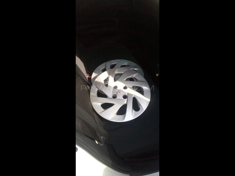 Toyota Aqua 2018 for Sale in Peshawar Toyota Aqua 2018 for Sale in Peshawar Image-8
