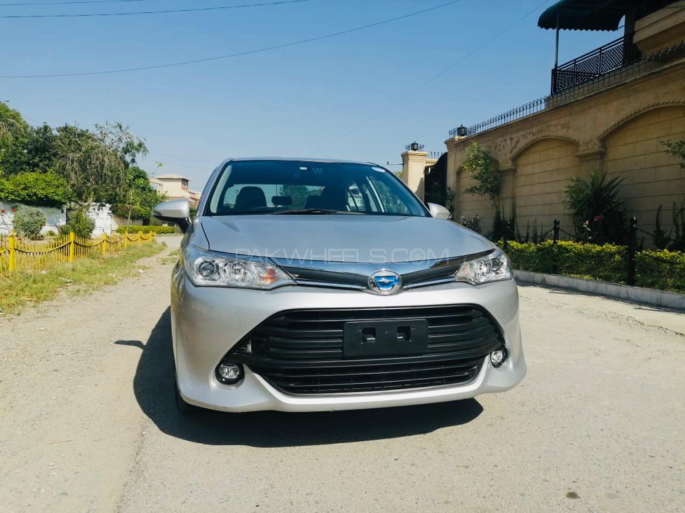 Toyota Corolla Axio 2017 for Sale in Peshawar Image-1