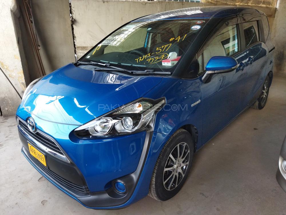 Toyota Sienta 2015 for Sale in Karachi Image-1