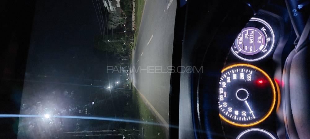 Honda HR-V 2017 for Sale in Sialkot Honda HR-V 2017 for Sale in Sialkot Image-10
