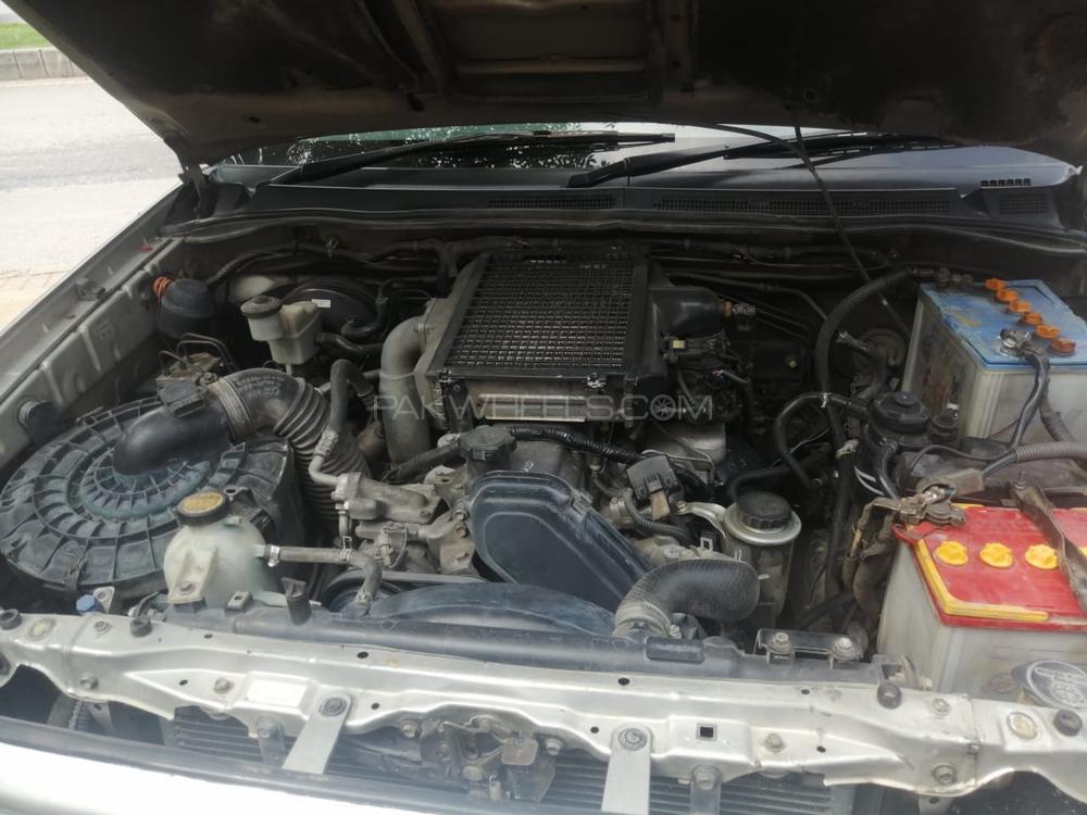 ٹویوٹا ہائیلکس 2007 for Sale in اسلام آباد ٹویوٹا ہائیلکس 2007 for Sale in اسلام آباد Image-7
