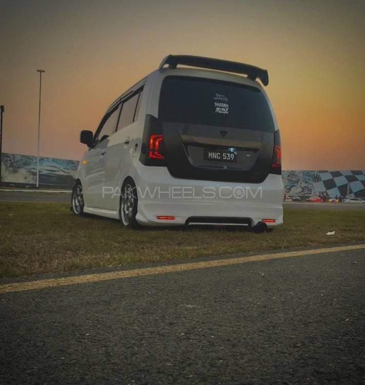 Suzuki Wagon R - 2015  Image-1