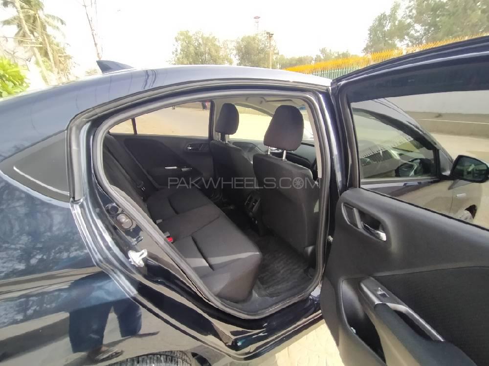 ہونڈا گریس ہائبرڈ 2017 for Sale in کراچی ہونڈا گریس ہائبرڈ 2017 for Sale in کراچی Image-10