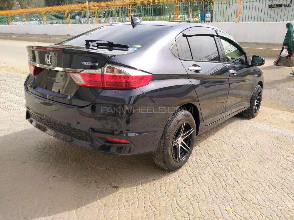 ہونڈا گریس ہائبرڈ 2017 for Sale in کراچی ہونڈا گریس ہائبرڈ 2017 for Sale in کراچی Image-4