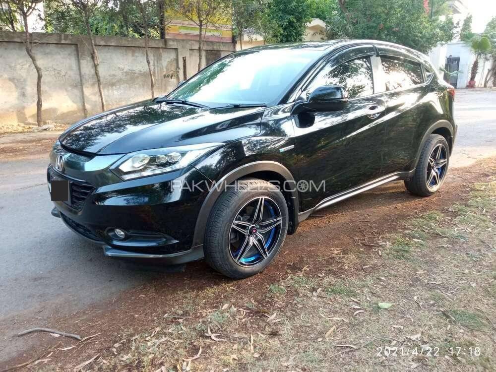 Honda Vezel 2014 for Sale in Lahore Honda Vezel 2014 for Sale in Lahore Image-3