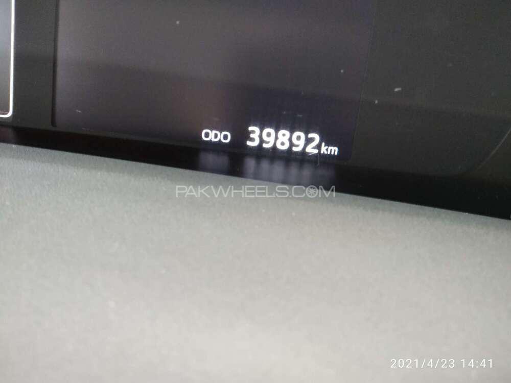 Toyota Prius 2017 for Sale in Islamabad Toyota Prius 2017 for Sale in Islamabad Image-8
