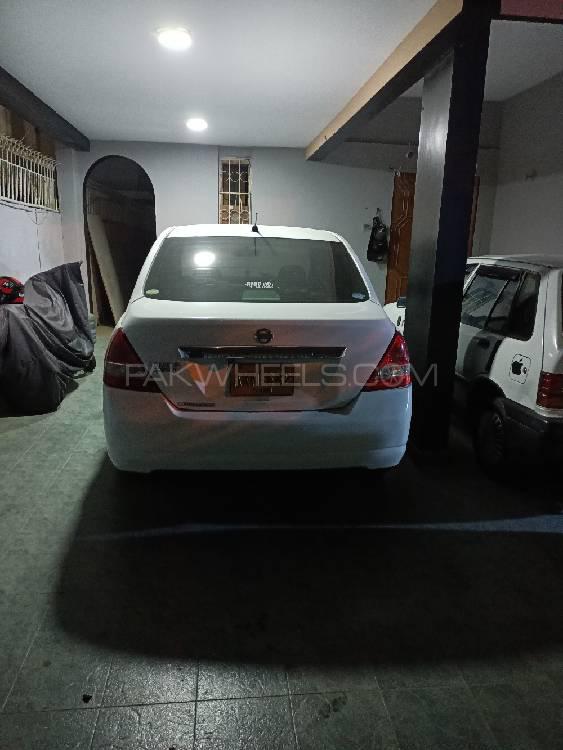 Nissan Tiida 2007 for Sale in Karachi Image-1