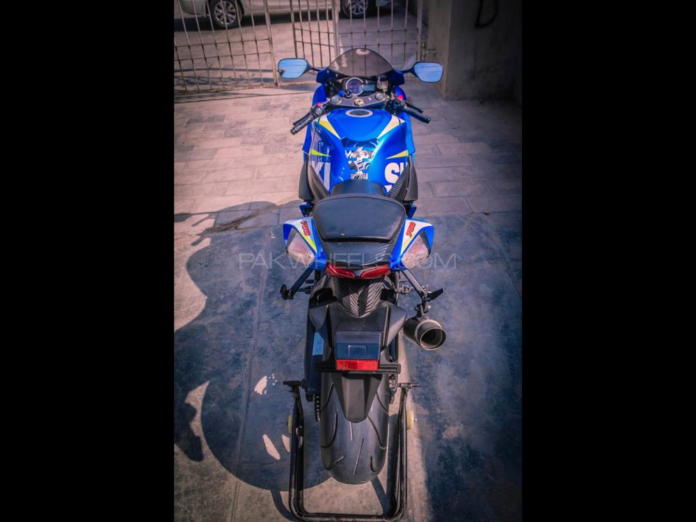 سوزوکی GSX-R600 2015 for Sale سوزوکی GSX-R600 2015 for Sale Image-3