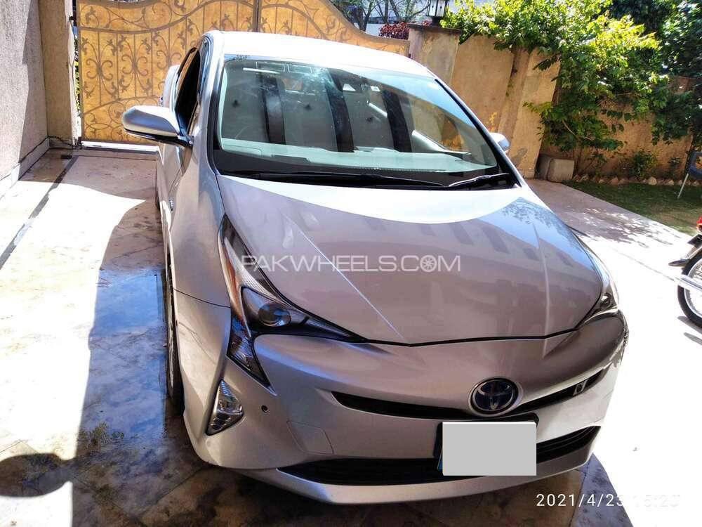 ٹویوٹا پریوس 2017 for Sale in اسلام آباد Image-1
