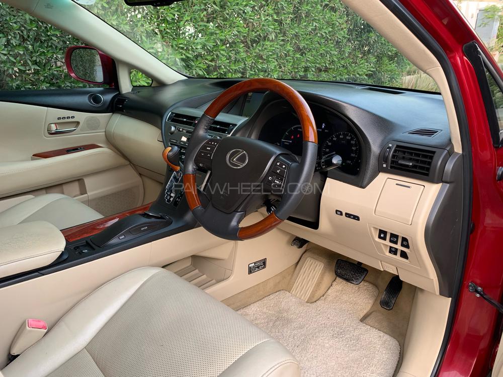لیکزس آر ایکس سیریز 2009 for Sale in کراچی لیکزس آر ایکس سیریز 2009 for Sale in کراچی Image-12