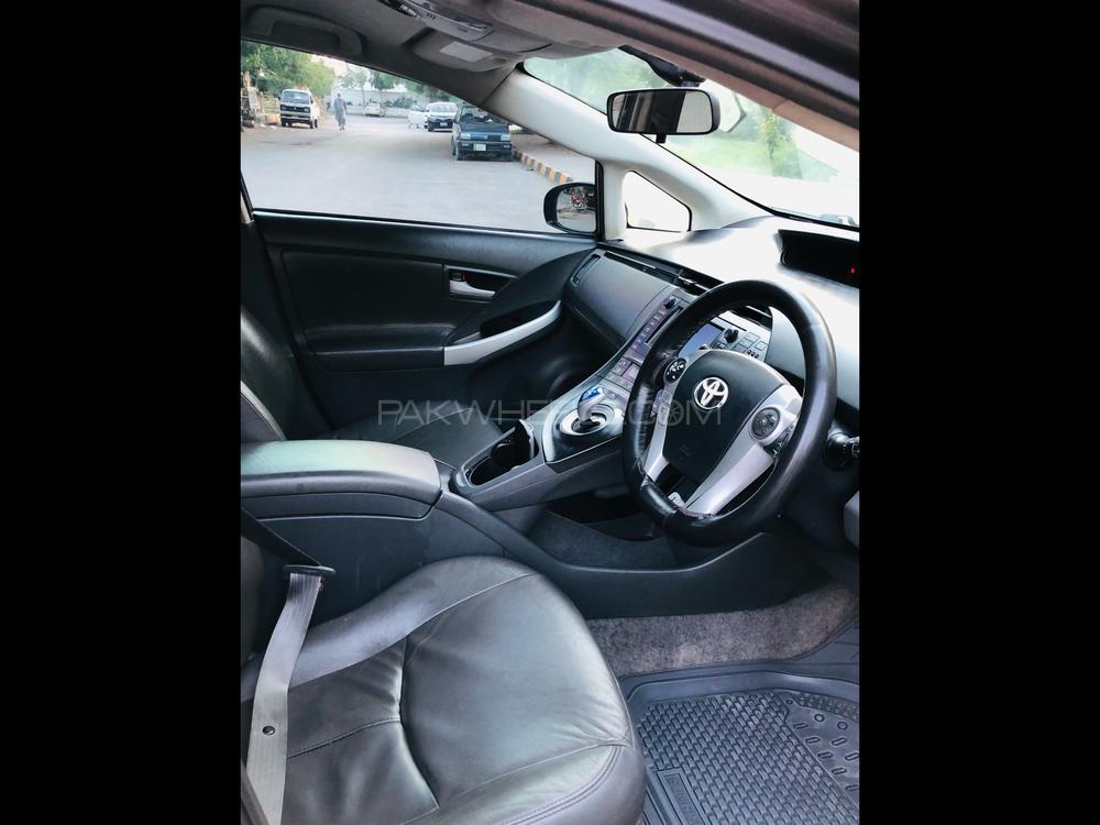 ٹویوٹا پریوس 2010 for Sale in اسلام آباد ٹویوٹا پریوس 2010 for Sale in اسلام آباد Image-7