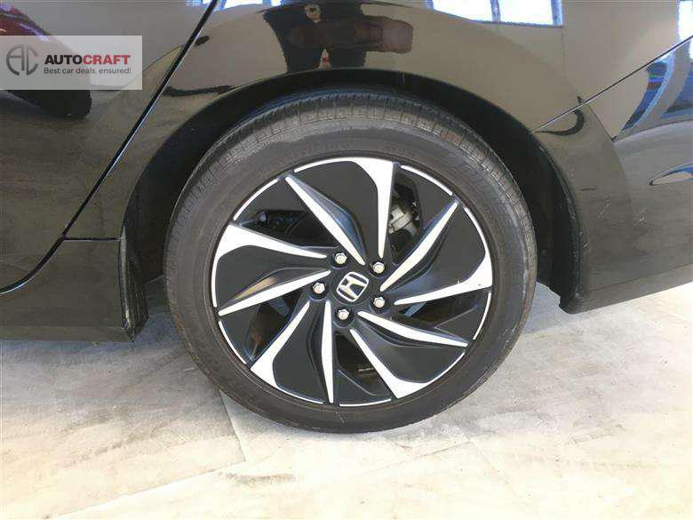 Honda Insight 2018 for Sale in Karachi Honda Insight 2018 for Sale in Karachi Image-11