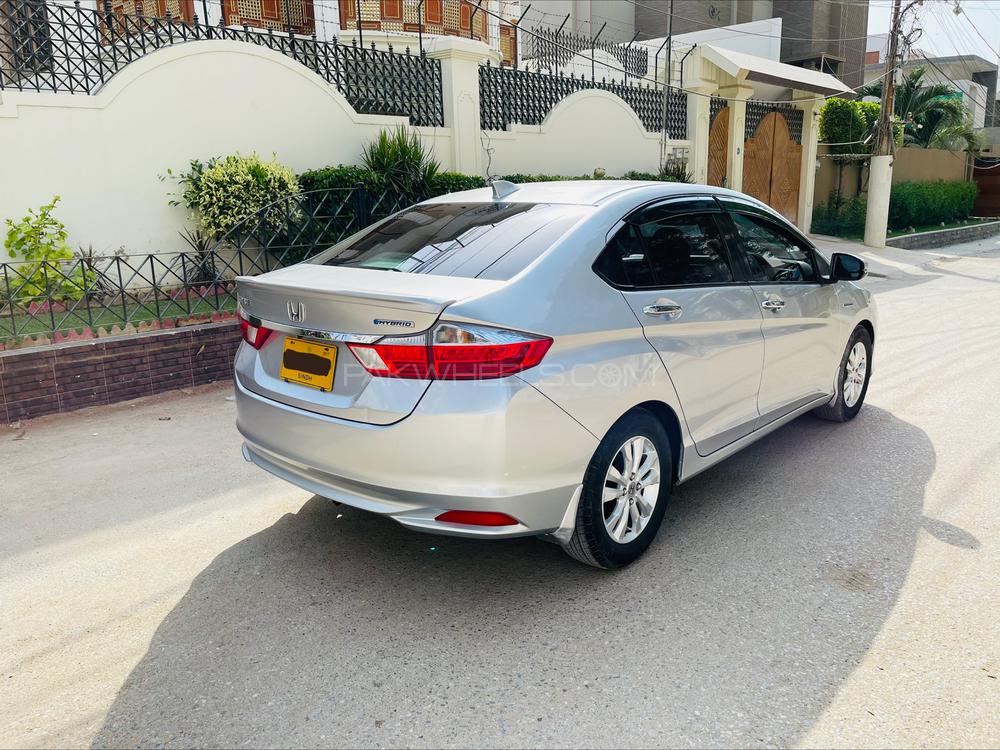 ہونڈا گریس ہائبرڈ 2014 for Sale in کراچی ہونڈا گریس ہائبرڈ 2014 for Sale in کراچی Image-4