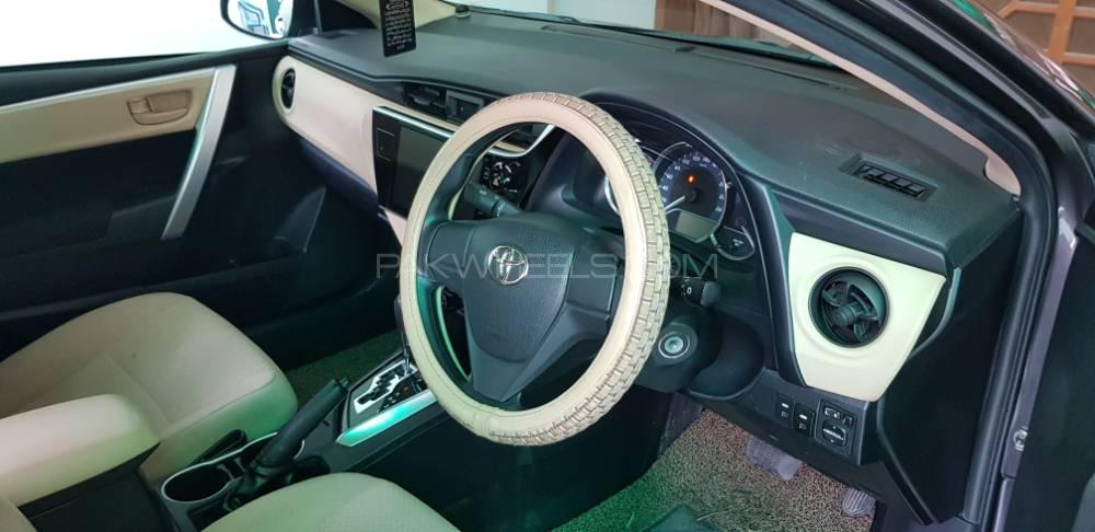 Toyota Corolla 2018 for Sale in Lahore Toyota Corolla 2018 for Sale in Lahore Image-9