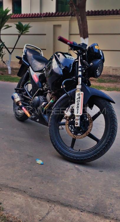 Yamaha YBR 125 - 2016  Image-1