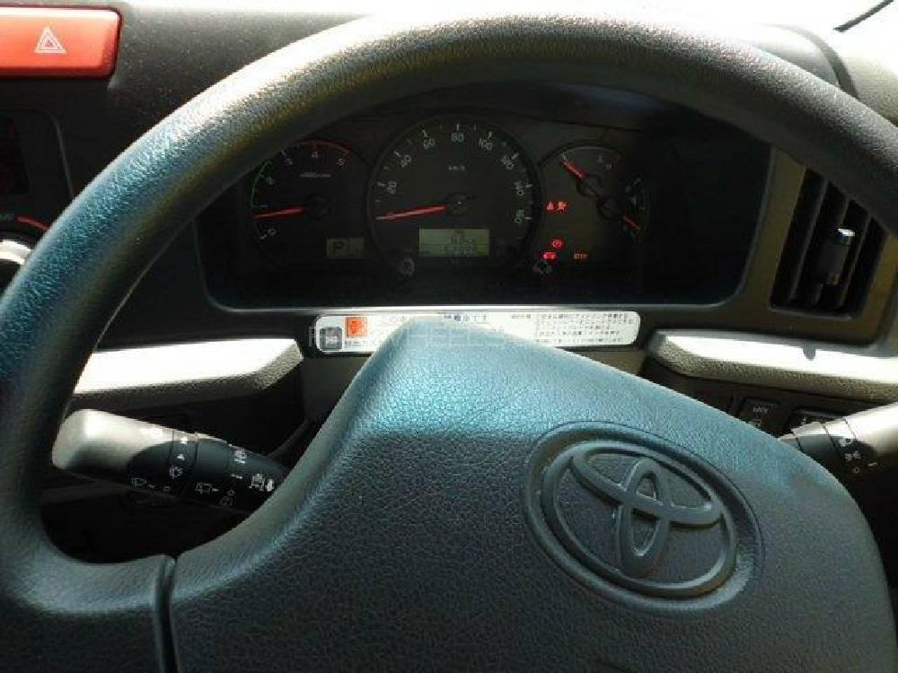 Toyota Coaster 2017 for Sale in Lahore Toyota Coaster 2017 for Sale in Lahore Image-19