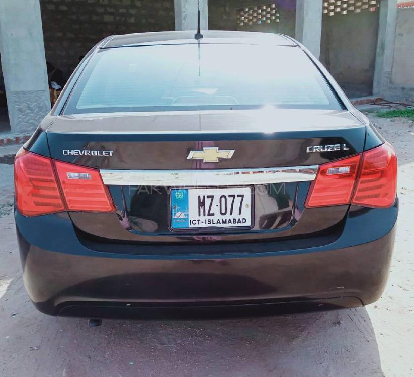 Chevrolet Cruze 2010 for Sale in Dera ismail khan Image-1