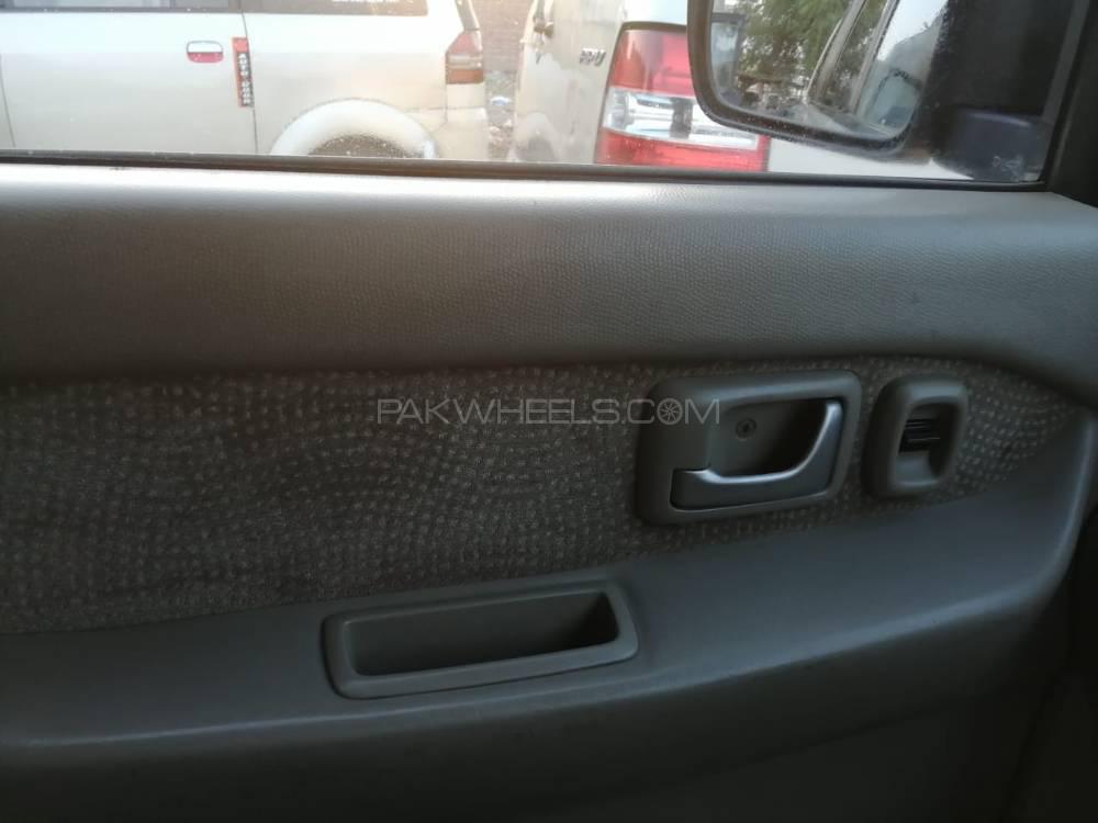 سوزوکی اے پی وی 2006 for Sale in لاہور سوزوکی اے پی وی 2006 for Sale in لاہور Image-11