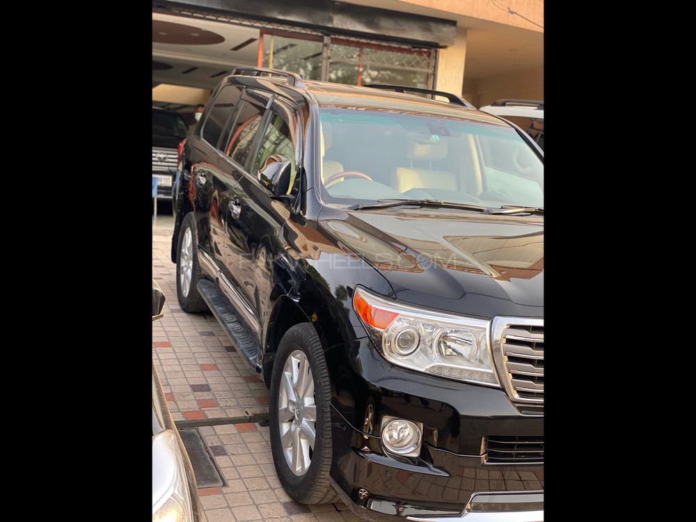 Toyota Land Cruiser 2013 for Sale in Lahore Toyota Land Cruiser 2013 for Sale in Lahore Image-3