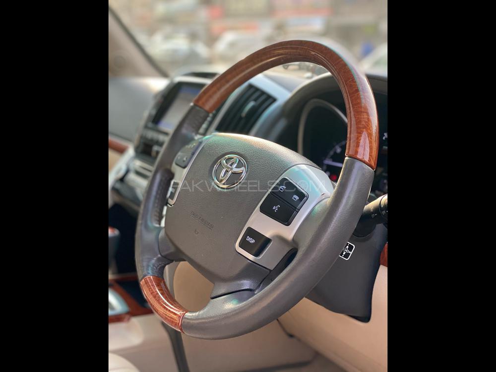 Toyota Land Cruiser 2013 for Sale in Lahore Toyota Land Cruiser 2013 for Sale in Lahore Image-13