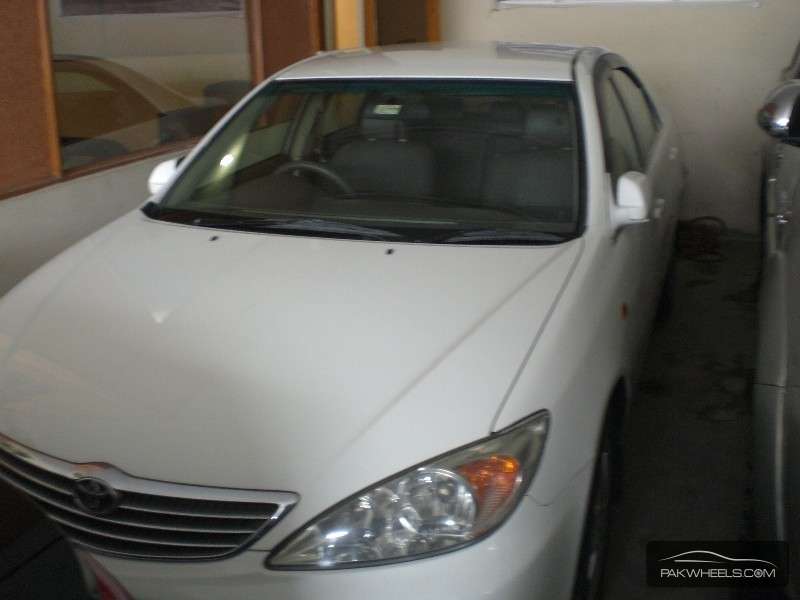 Toyota Camry 2003 for Sale in Multan Image-1
