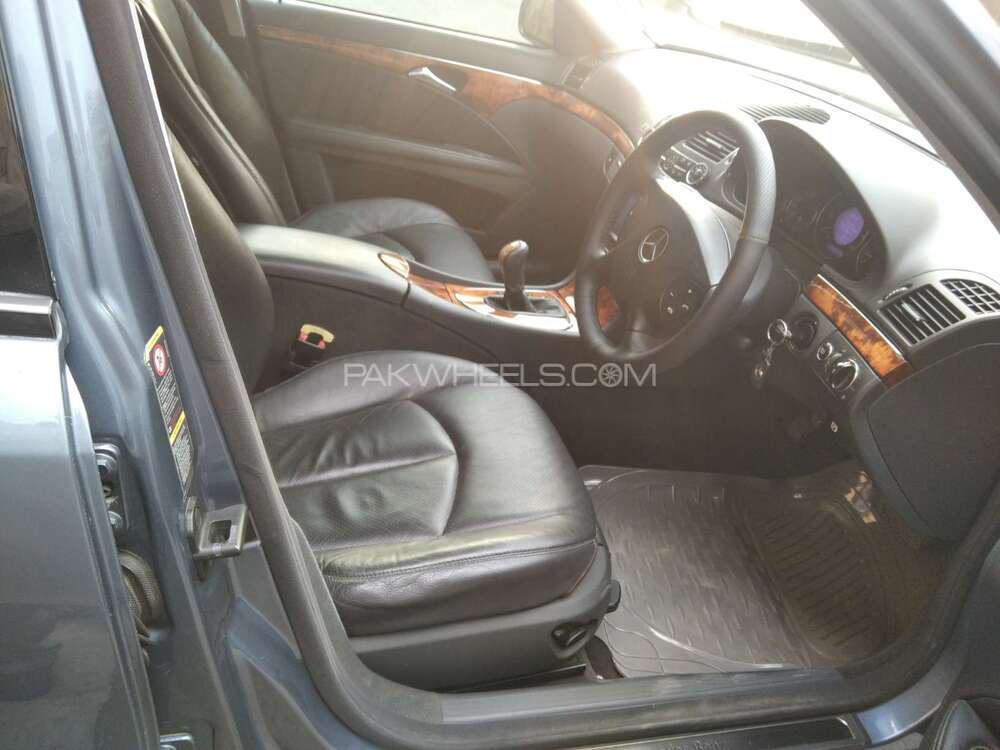 Mercedes Benz E Class 2004 for Sale in Islamabad Mercedes Benz E Class 2004 for Sale in Islamabad Image-11
