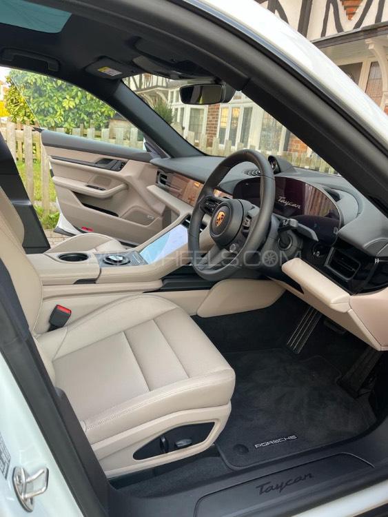 Porsche Taycan 2021 for Sale in Lahore Porsche Taycan 2021 for Sale in Lahore Image-8