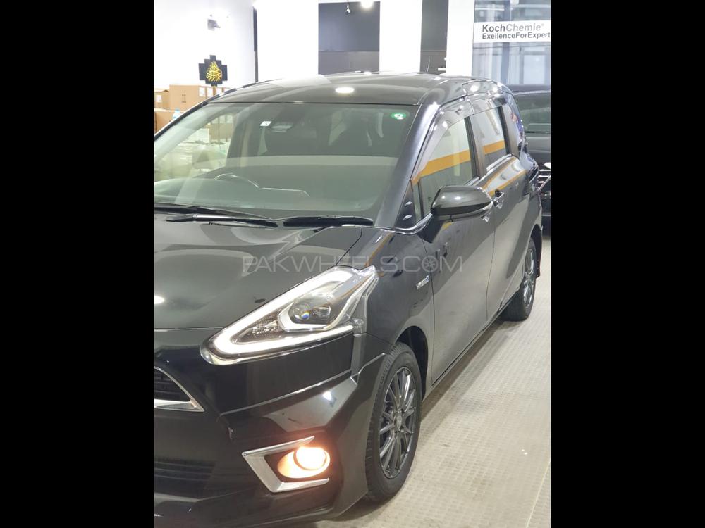 Toyota Sienta 2016 for Sale in Lahore Toyota Sienta 2016 for Sale in Lahore Image-2