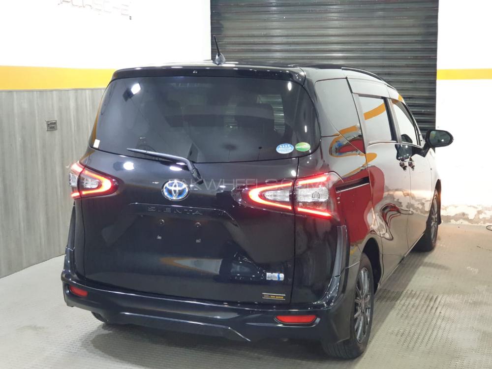 Toyota Sienta 2016 for Sale in Lahore Toyota Sienta 2016 for Sale in Lahore Image-6