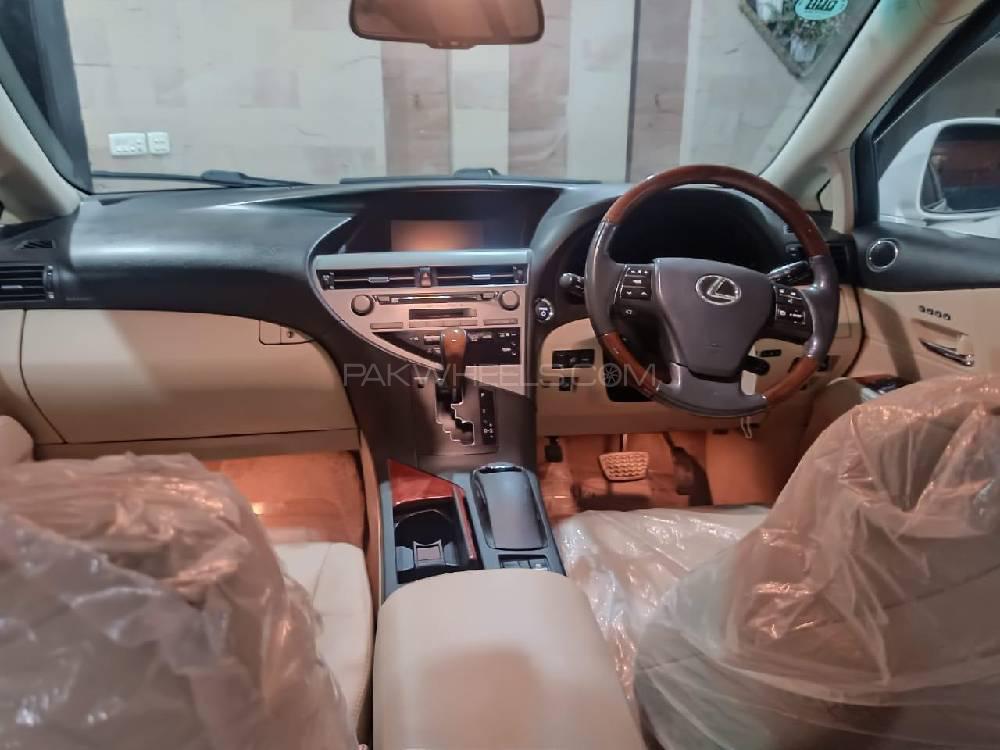 لیکزس آر ایکس سیریز 2009 for Sale in لاہور لیکزس آر ایکس سیریز 2009 for Sale in لاہور Image-13
