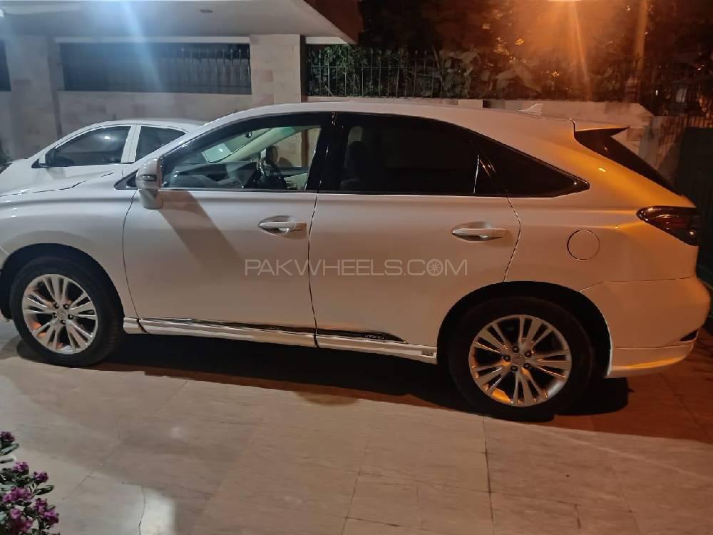 لیکزس آر ایکس سیریز 2009 for Sale in لاہور لیکزس آر ایکس سیریز 2009 for Sale in لاہور Image-10