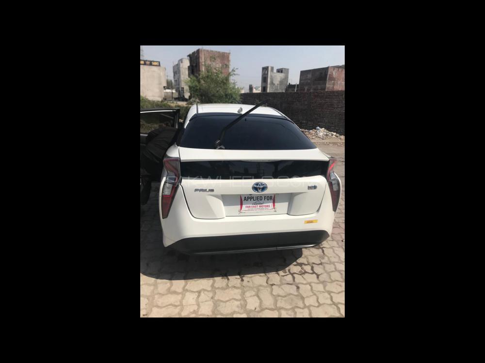 Toyota Prius 2017 for Sale in Gujranwala Image-1