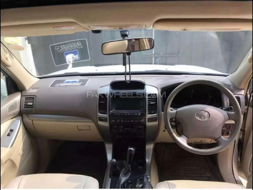 Toyota Prado 2004 for Sale in Gujranwala Toyota Prado 2004 for Sale in Gujranwala Image-15