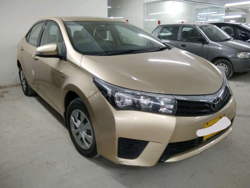 Toyota Corolla 2015 for Sale in Karachi Image-1