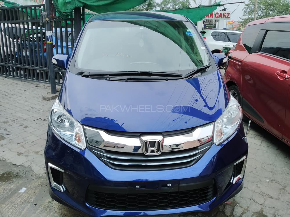 Honda Freed 2016 for Sale in Lahore Image-1